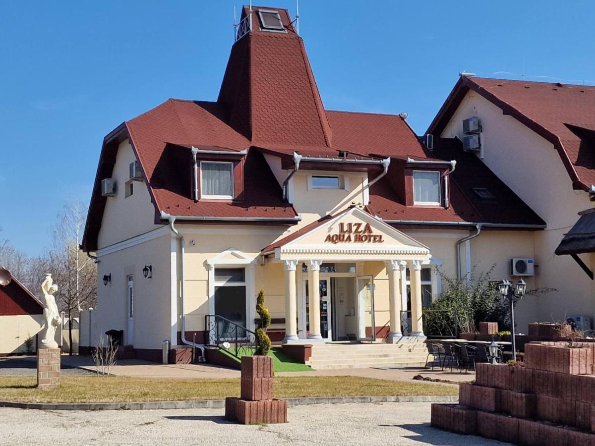 Liza Aqua & Conference Hotel Лайошмиже Екстериор снимка